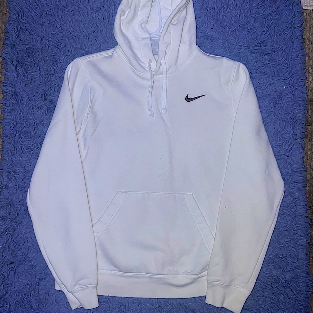 Nike Sweat shirt, brand new and has never been worn :)